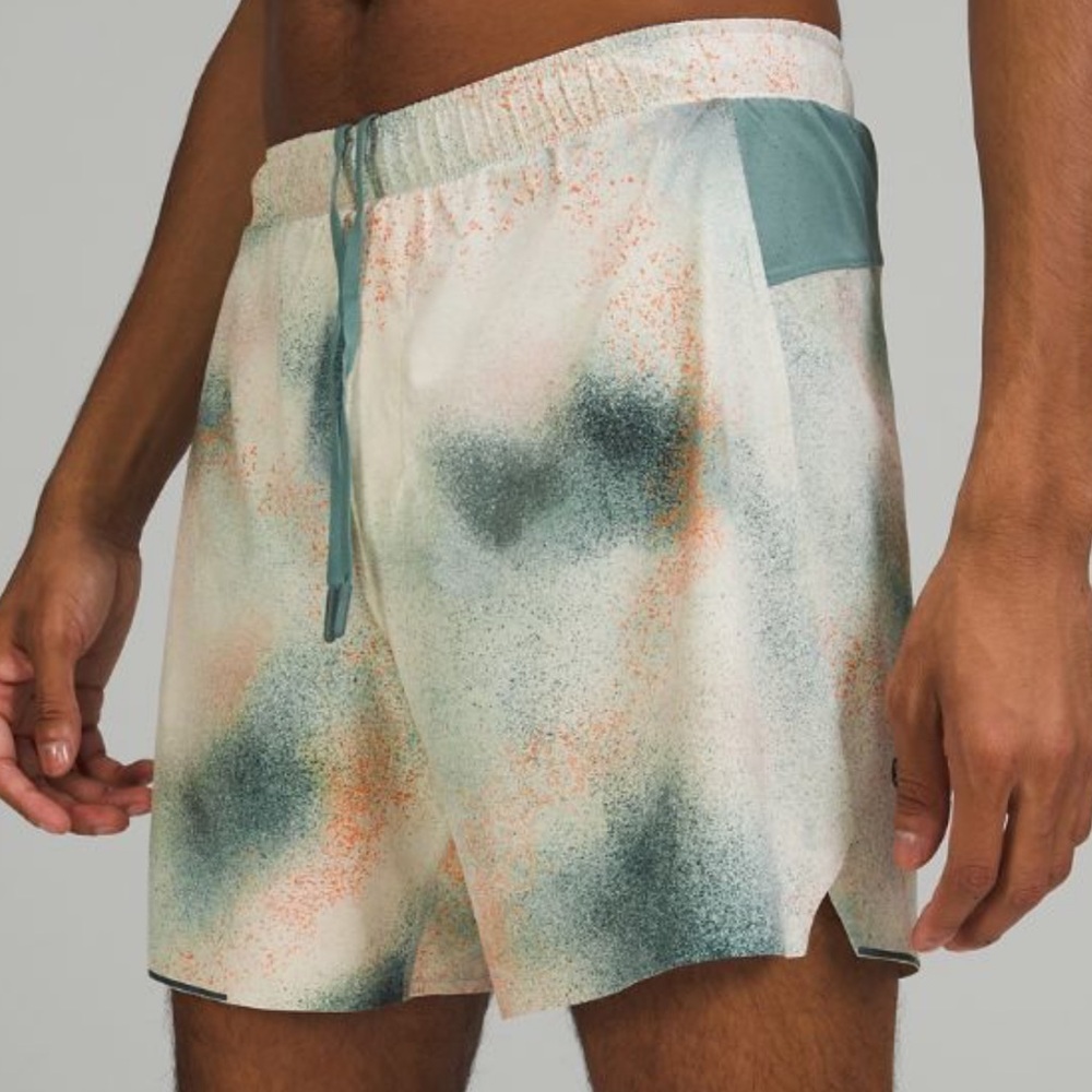 Lululemon Surge Lined Short 6" XXL Spray Camo Silver Blue Multi